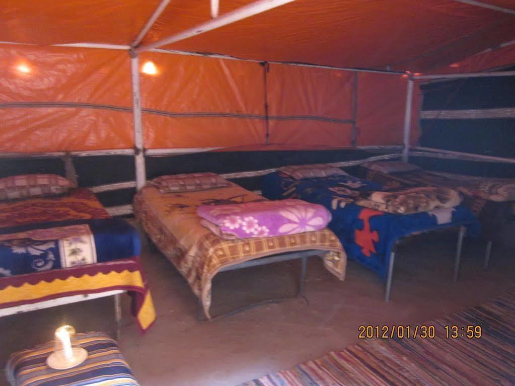 Salman Zwaidh Camp Hotel Wadi Rum Exterior photo